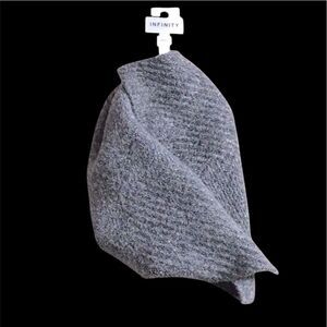 Universal thread infinity scarf